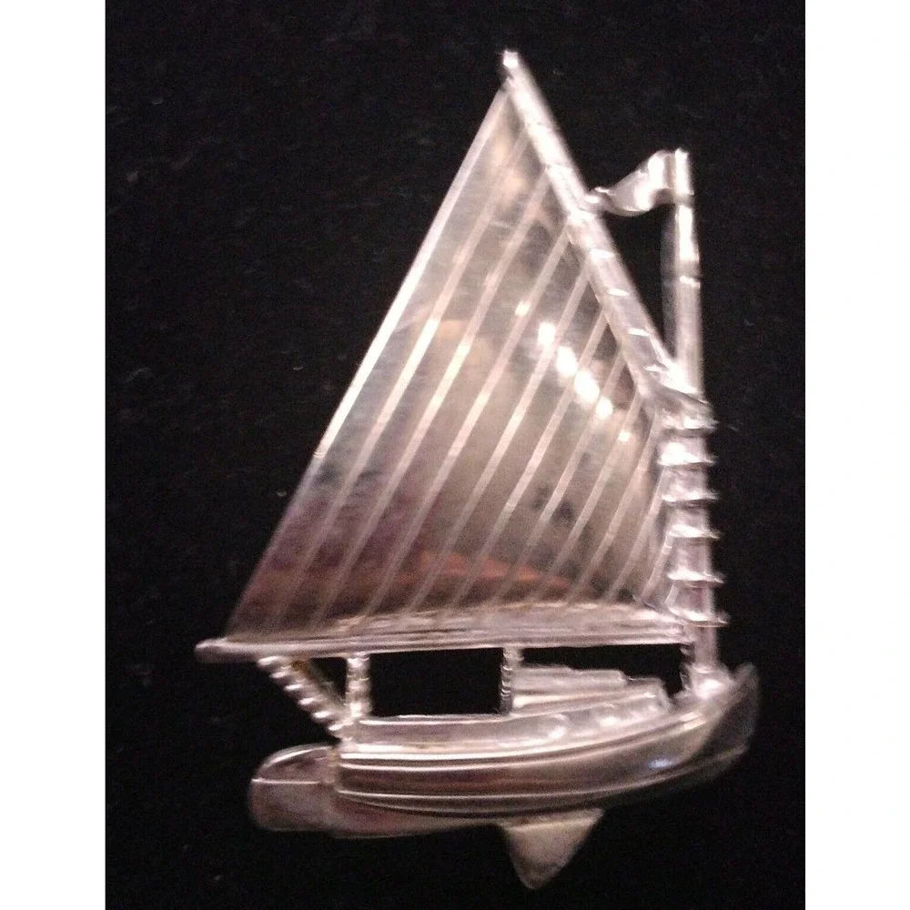 Vintage Ship‎ Brooch Pin Silver Tone Sail Boat Unique Ocean